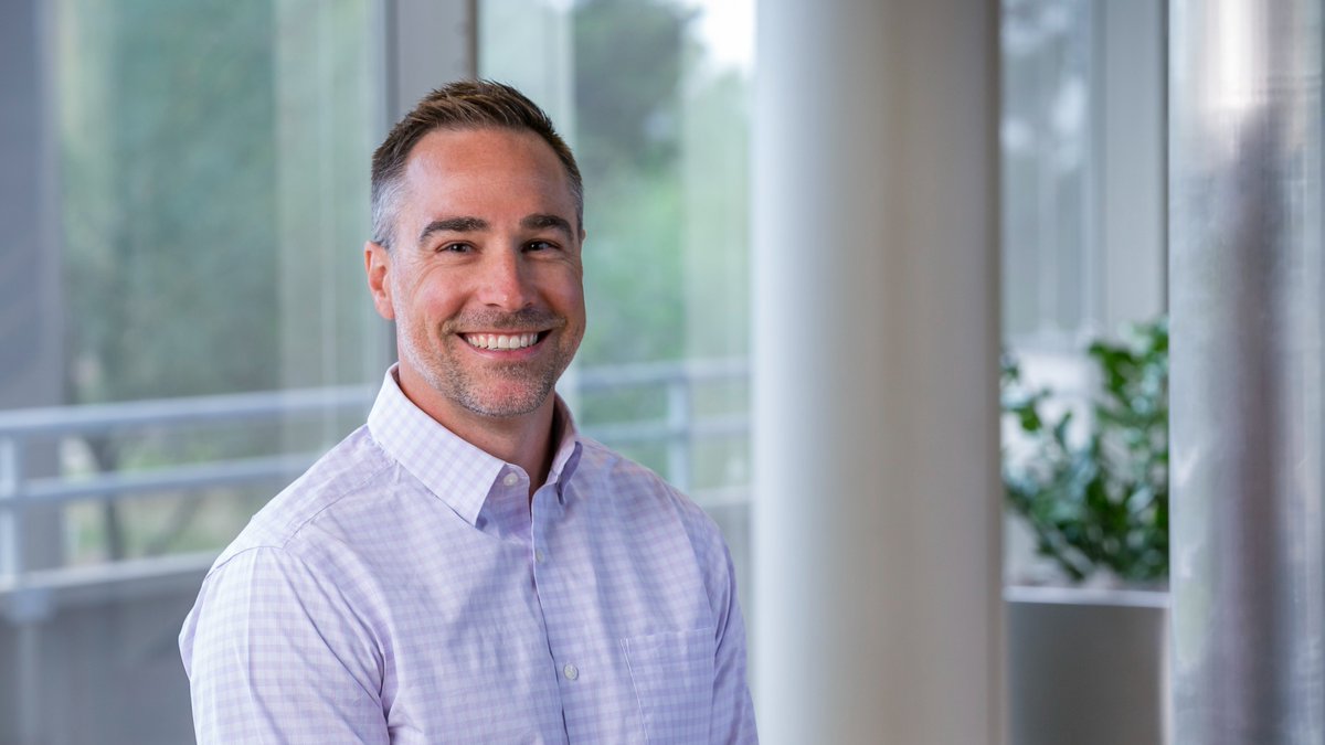 Congratulations to architect Hans Papke who has been selected as the recipient of the 2021-2022 ULI Apgar Thought Leader Award, which recognizes the authors of outstanding written works for Urban Land magazine: americas.uli.org/hans-papke-apg…