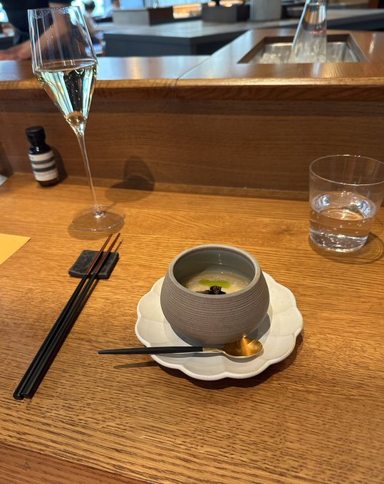 Just finished enjoying one of the best Omakases of my life. Absolutely divine. https://t.co/22zCXRJ7