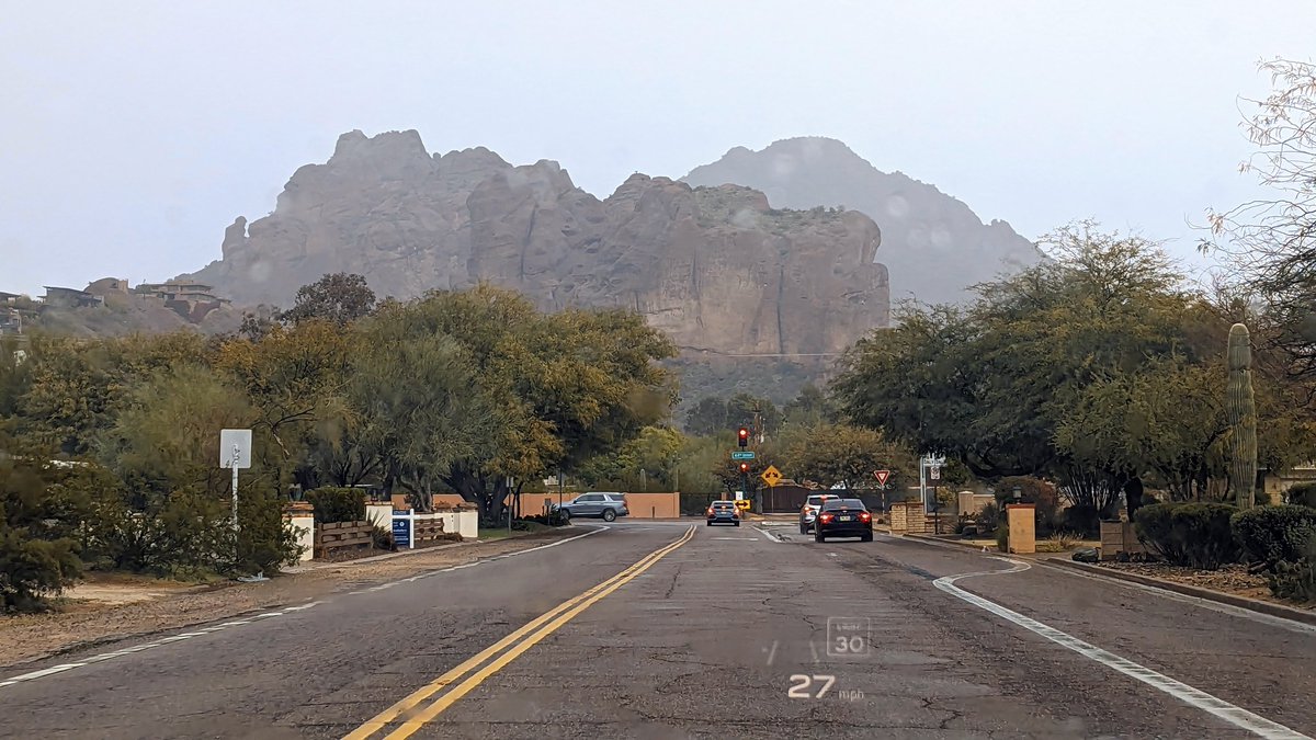 HillaryHutton's tweet photo. #CamelbackMountain
#PrayingMonk
#RainyDay
#Phoenix https://t.co/8RqjkysTGq