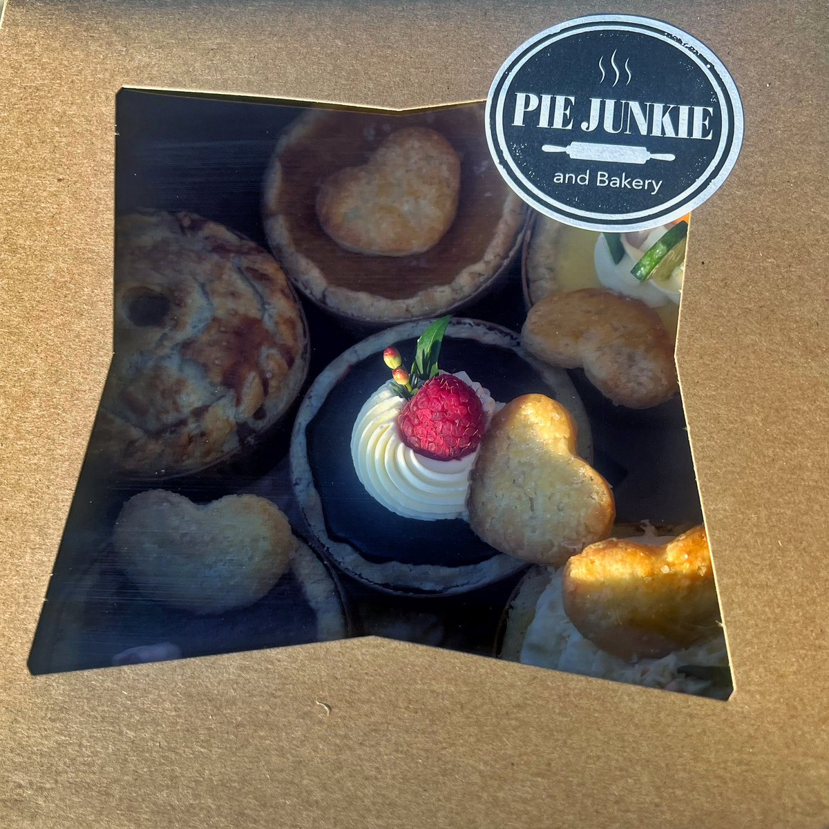 Flowers are for dating! after 20+ years of marriage #piejunkieyyc is what brings happiness on Valentine’s Day  #SupportLocal