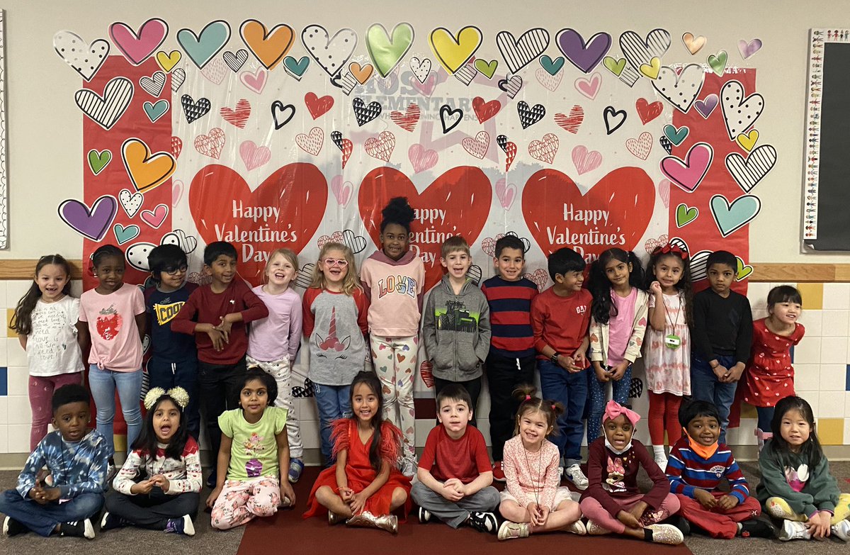 WeinkeLara's tweet image. 23 sweet Valentines! ❤️#kindervibes @HospElementary