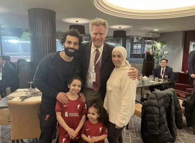 صور ويل فيريل مع محمد صلاح وزوجته