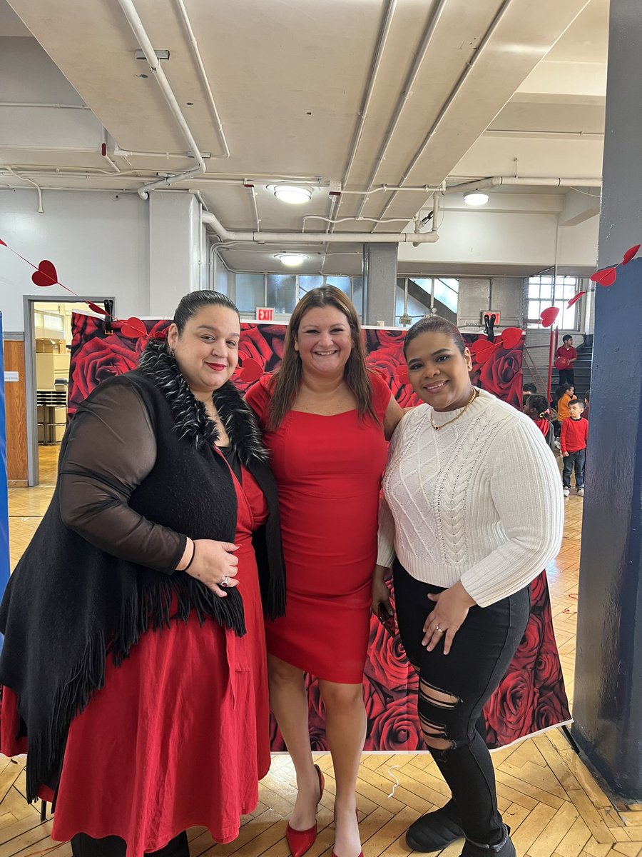 Our amazing parent volunteers helped decorate, hand out goodies and collect tickets!