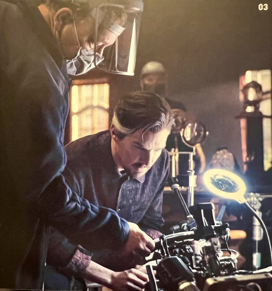 treeleavesblue1's tweet image. Some photos of Benedict Cumberbatch as Doctor Strange from the new #MultiverseOfMadness movie book