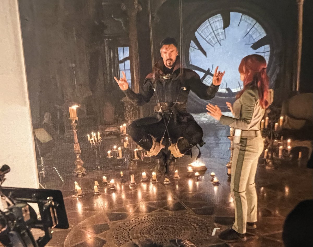 treeleavesblue1's tweet image. Some photos of Benedict Cumberbatch as Doctor Strange from the new #MultiverseOfMadness movie book