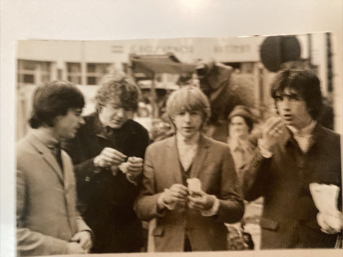 dannybenair's tweet photo. #Merseybeats #DezoHoffman https://t.co/oAqrM9gw9s
