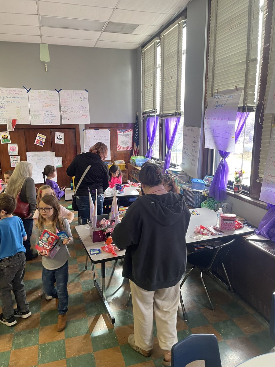 <a href="/LindberghSchool/">Lindbergh Elementary</a>