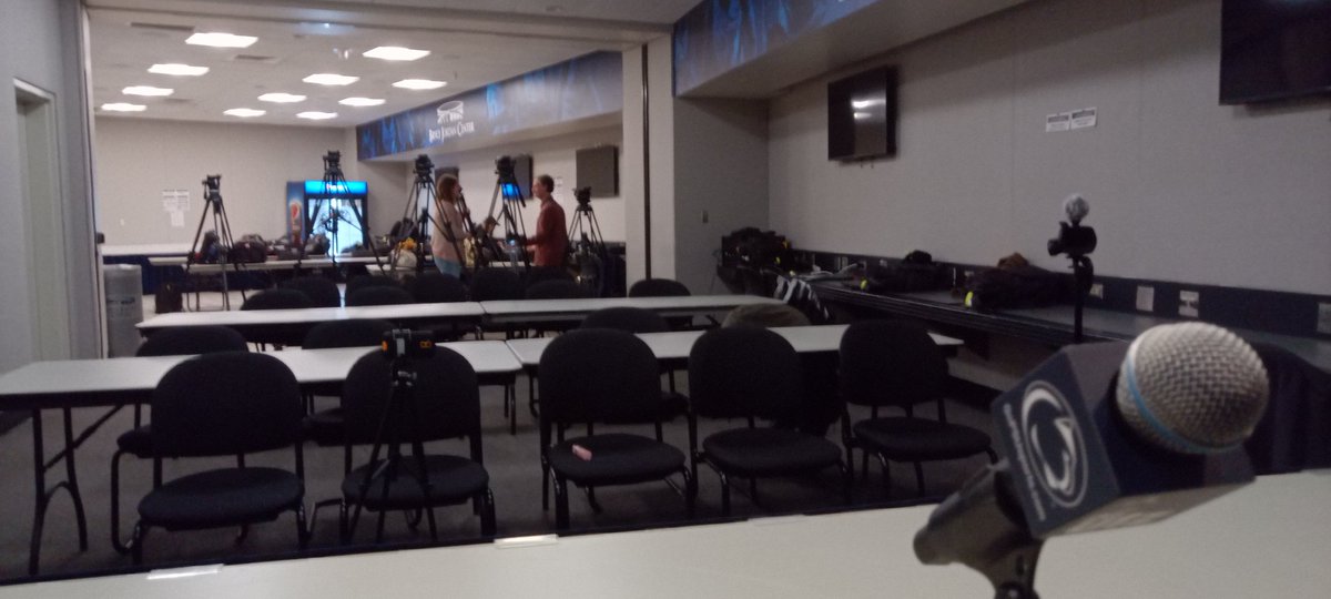 IlliniReport's tweet photo. PSUsports is a tenant at BJC. The equipment is out of their control. So despite many complaints &amp; attempts ... The locals bring their own 🎙️🎤 https://t.co/s60lUbFSS3
