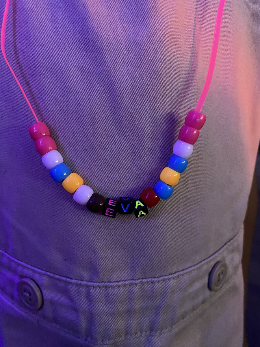 mrs_santore's tweet image. Look at the friendship necklaces the kids made for each other 🥰💗 #SpaghtIsGreat #kindewCrew