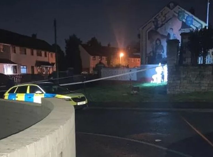 Yet another brutal shooting of a man in West Belfast tonight.

Those who set out out to intimidate, threaten and terrorize have no place at all in our society. Our communities and people here have had enough of this mindless violence. It must end now. 

#StopAttacks