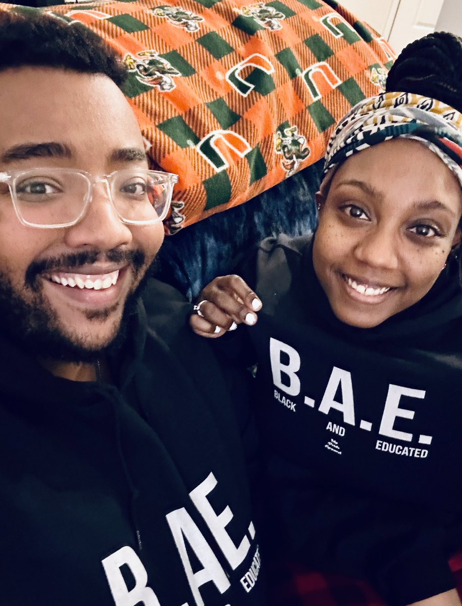 DrBlackBoots's tweet image. Happy #ValentinesDay from me and my BAE 💚 

You never know who you might meet at a summer REU program…

#BlackAndEducated