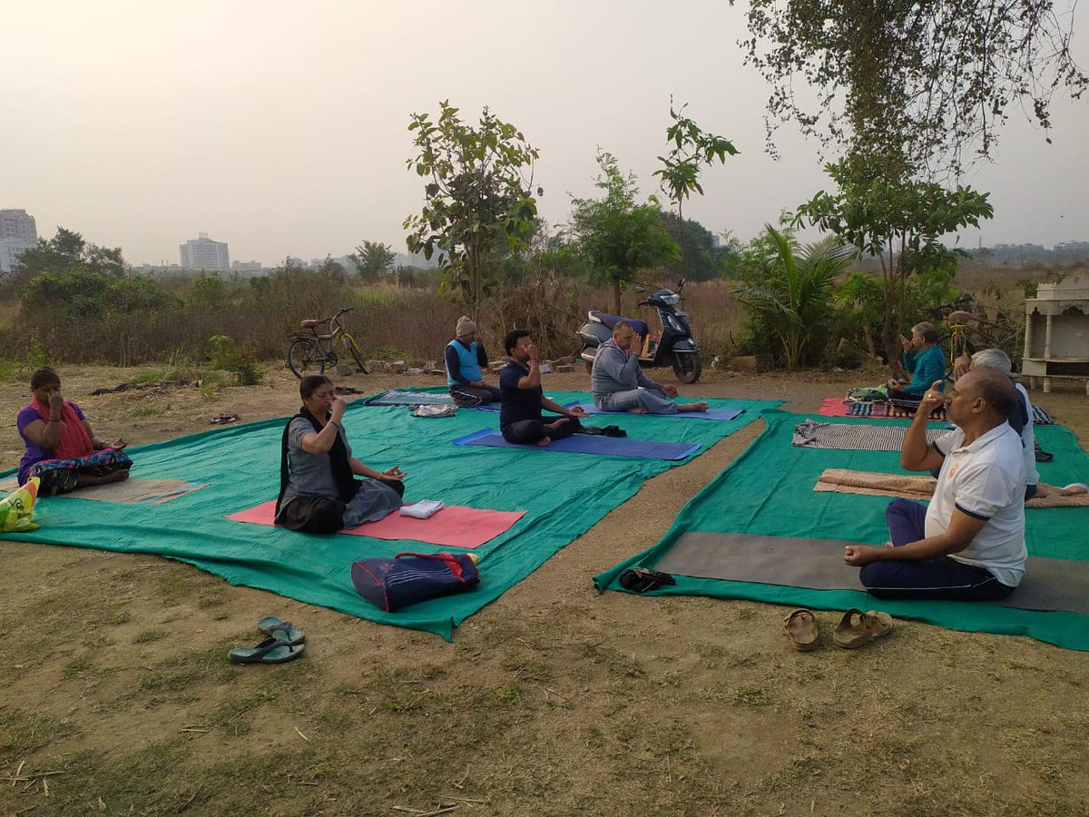 योग प्रकृति की गोद मे 
पालघर जिला*  *विरार (प)
*मुंबई आयोजित- , तहसील विरार* 
आयोजन क्रमांक:- *576*
 *नियमित योगकक्षा विवरण
*मु.योगशिक्षक: धनीराम सिसोदिया*
*सह. योगशिक्षक: प्यारेलाल मौर्य* 
<a href="/yogrishiramdev/">स्वामी रामदेव</a> 
<a href="/Ach_Balkrishna/">Acharya Balkrishna</a> 
<a href="/paramarthdev/">स्वामी परमार्थदेव</a> 
<a href="/sureshpys/">Suresh Yadav #SocialYogi🇮🇳</a> 
<a href="/bst_palghar/">पालघर जिला,मुंबई,भारत स्वाभिमान ट्रस्ट</a> 
<a href="/hattarkishant/">Shantkumar Hattarki</a>