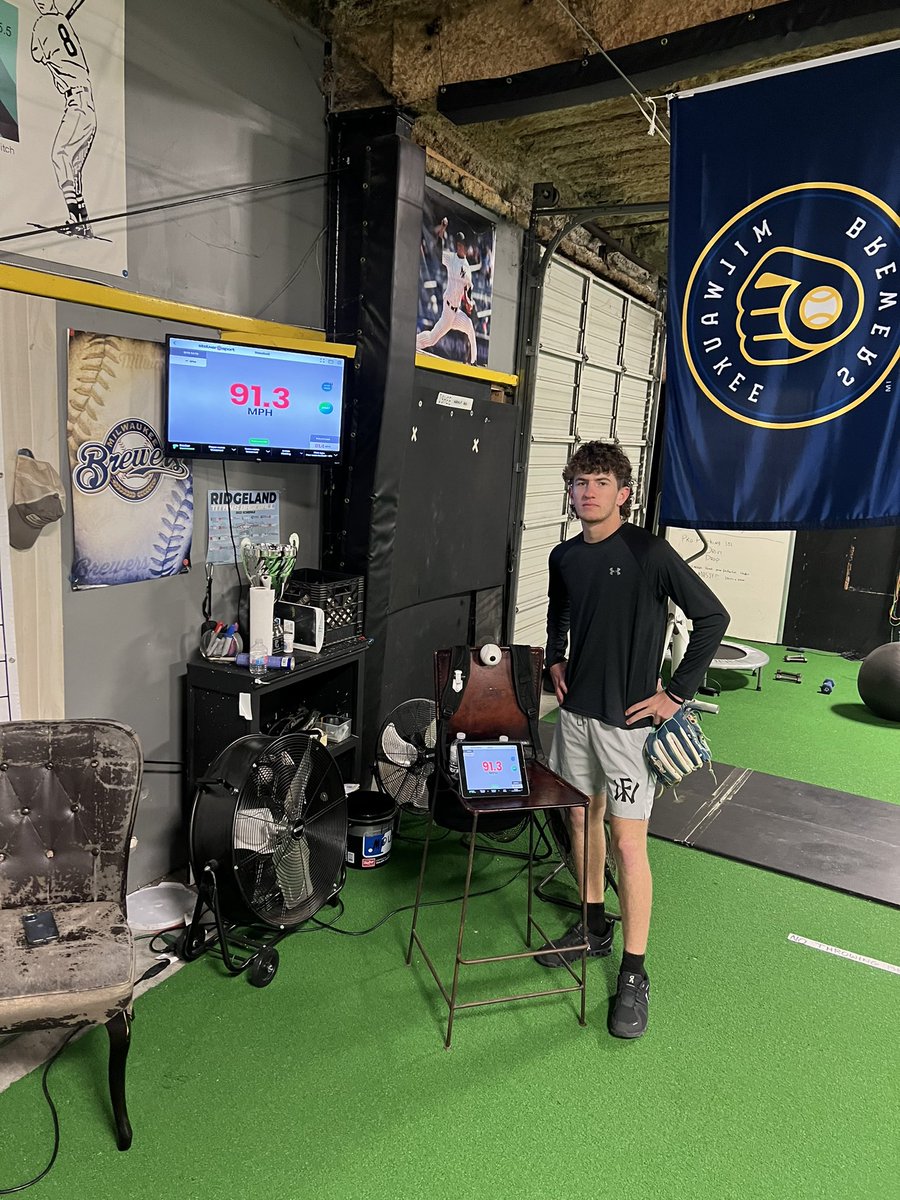 JedWelch28's tweet photo. Velo Day w/ new PR’s: 86.7 FB Sitting 84-85 &amp; then 91.3 on Pulldowns https://t.co/Fkdz1vk9Gv
