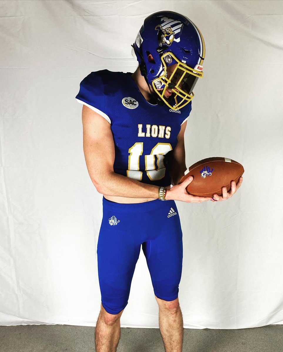BigRigIgg_10's tweet photo. Committed!!! Thank you Mars Hill for the opportunity. Roll Hill!!! 🦁🟦🟨 https://t.co/ER32JOZjh0