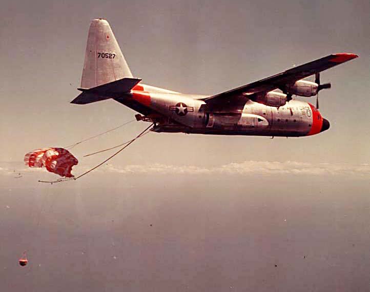 I don’t necessarily agree, but I understand this argument.

I will not understand if there isn’t a MacGuyery project to snag this thing. We did it in the Cold War with C-130s with the Fulton Skyhook and Corona satellite film canister capture programs! (1/2)