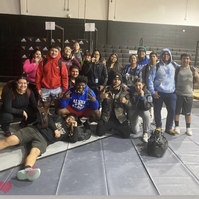 Joshua38johnson's tweet photo. Huge squat pr today!! Took home first place with a 1330 total 🥇🥇@Aldine_Power @CoachAGarza @AldineMustangs https://t.co/71NdQuD13e