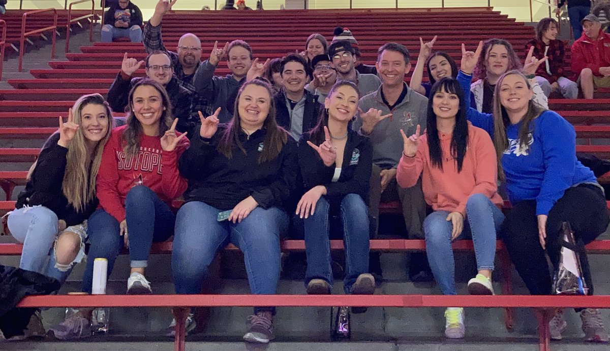ABQTopes's tweet photo. Huge thanks to @unmlobowbb for honoring our female staff members for Women in Sports Night! 🐺 #golobos https://t.co/Opncq3EVyT
