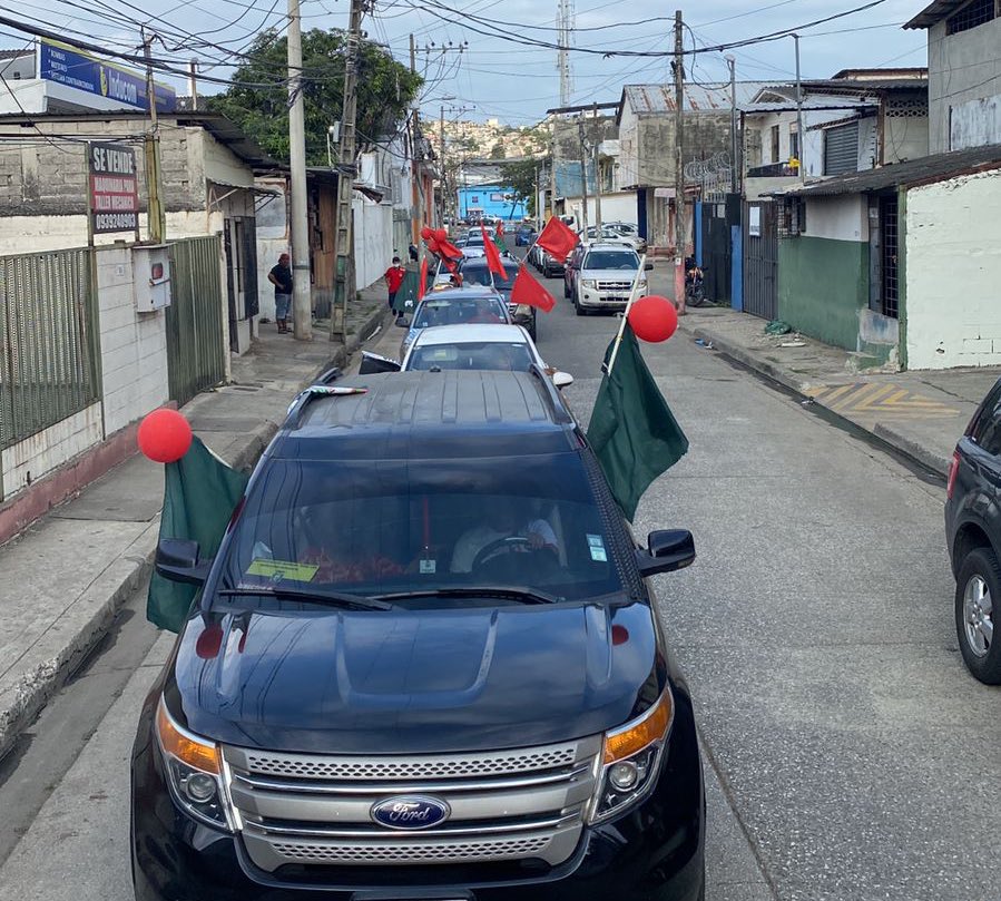 rocioserranookk's tweet photo. Muchas GRACIAS a todas las personas por hacer realidad esta caravana 🚗 🚘 🚙 en este GRAN cierre de campaña.

Este 5 de febrero 
RAYA TODO ✅ LISTA 3️⃣

#RocioSerrano2023 #JuntosPorGuayaquil #unidossomosmas #alcaldia #dejandohuellas #distritos #distritosunidos https://t.co/D9BBnWgr73