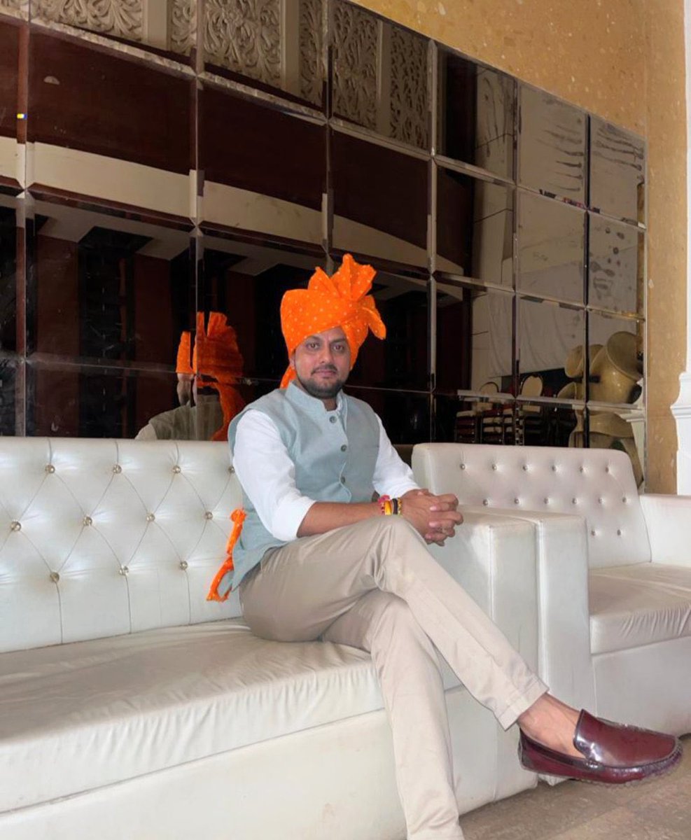 amanupadhyay864's tweet image. Happy birthday mama ji @riteshrajwada #riteshrajwada