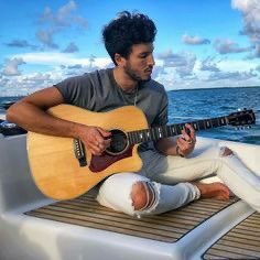 yatraarchive's tweet photo. 🎸🎶 https://t.co/3MfJtwlAjV