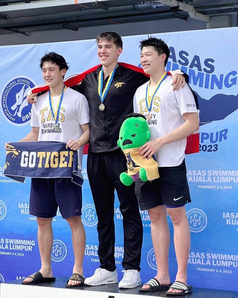 Congrats to Justice B (‘23) and Brian W (‘24) for capturing Silver and Bronze in the boys 100M breaststroke and to Douglas C (‘24) for winning Bronze in the 200M free. Way to #GoTigers! instagr.am/p/CoL6awGPFhc/