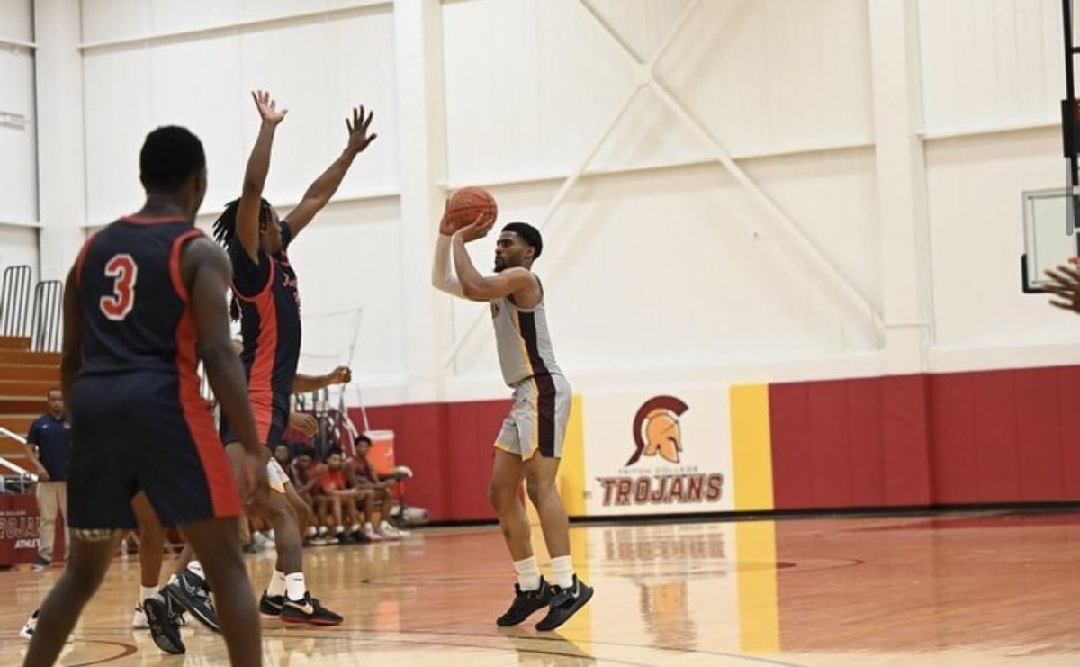 Congrats to 6’4 G Brandon Muntu he became the career 3pt leader tonight. He has made 138 3’s in his two years with us. He currently leads the country in made threes at 82. While shooting 44%. He will head to Western Michigan next season. @TritonTrojans1 @JUCOadvocate @_BM7_