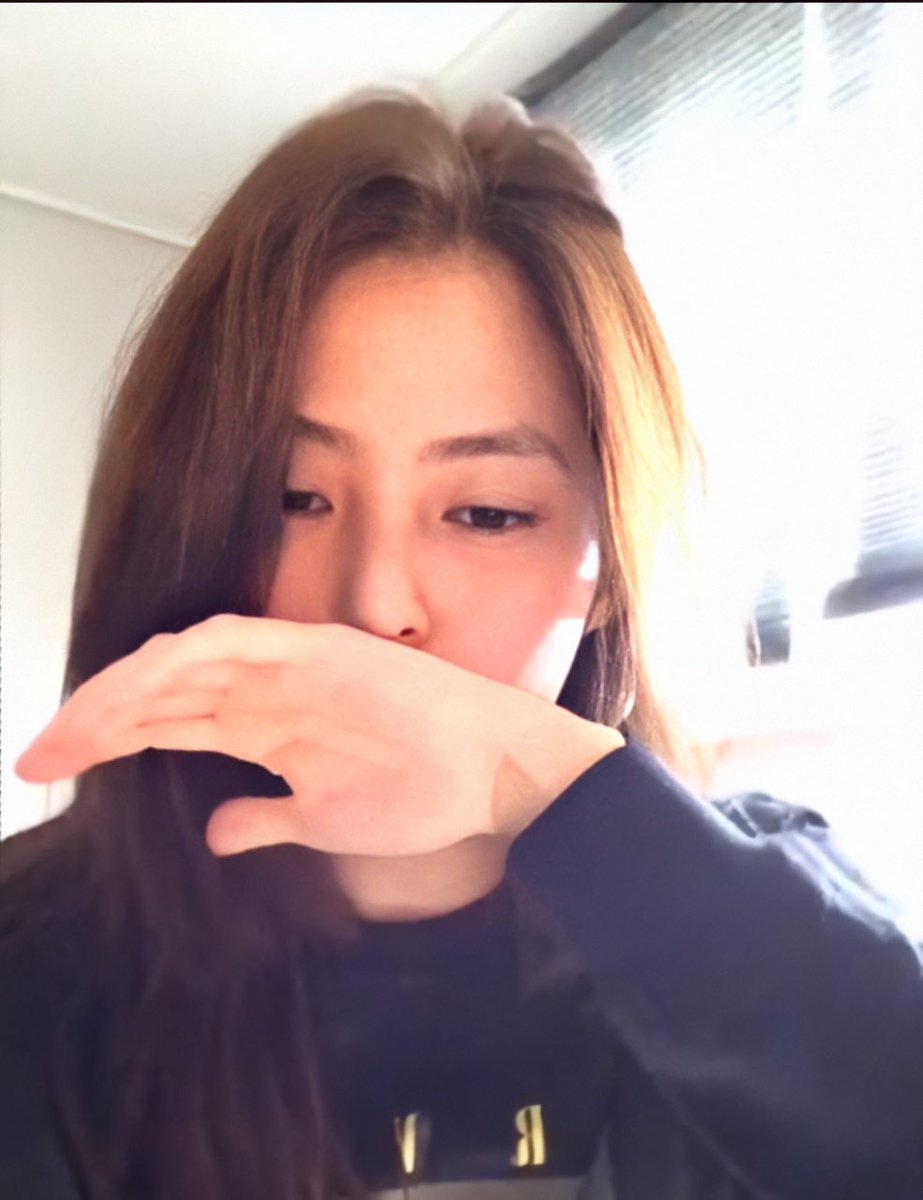 dear_xeesh's tweet photo. 헷......
프엣취!!!!!!!!!
휴...... https://t.co/Q4vcoBFS1W