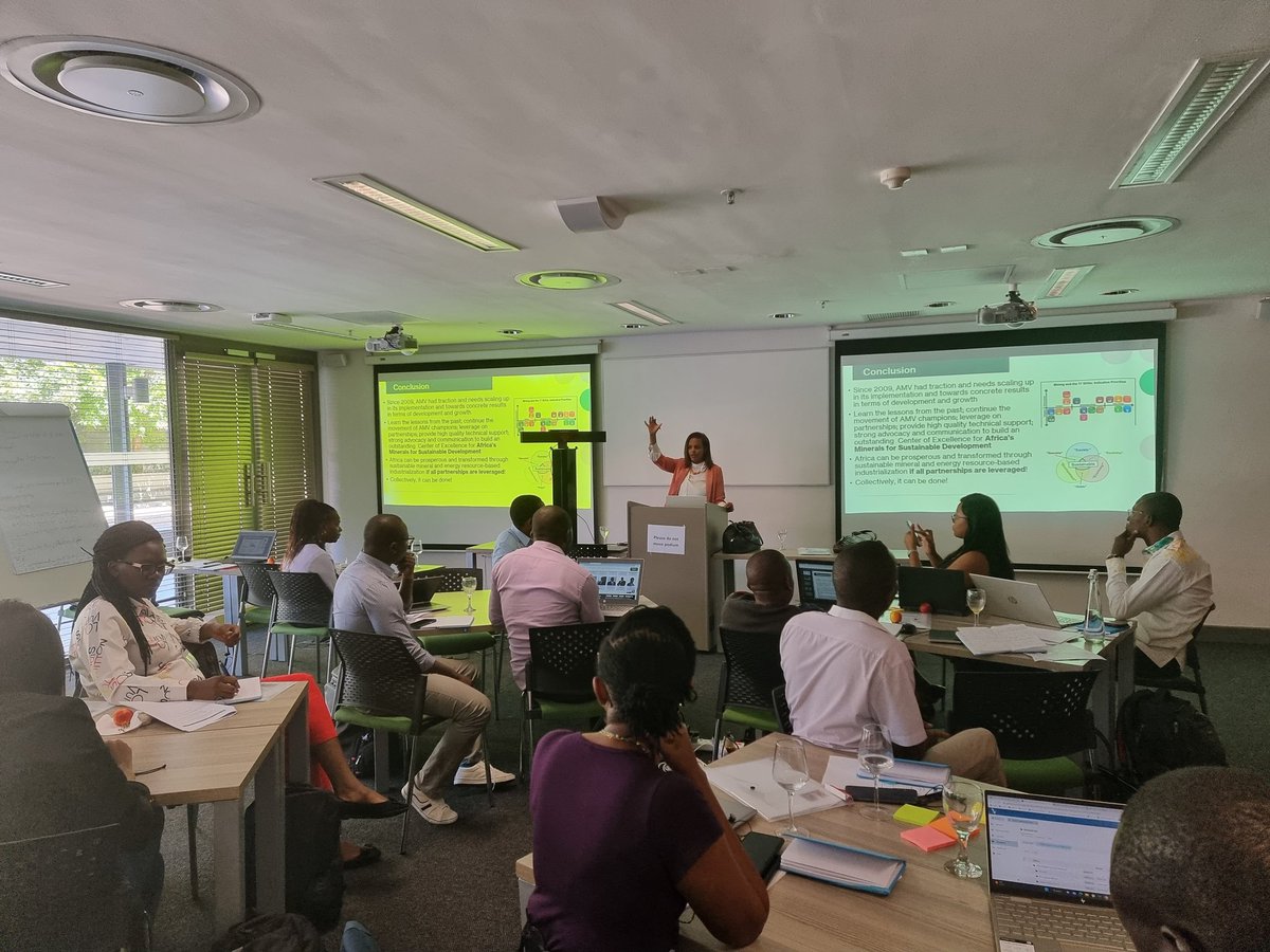 mukupa_ln's tweet image. #Day3  About #LEADProgram

We had Dr. @maritkitaw, the Interim Director at the @AfricanAmdc give a lecture on the African Mining Vision &amp;amp; Development in Africa.

The #AMV remains our best shot at making mining work positively for the continent's development

#Mining4Development