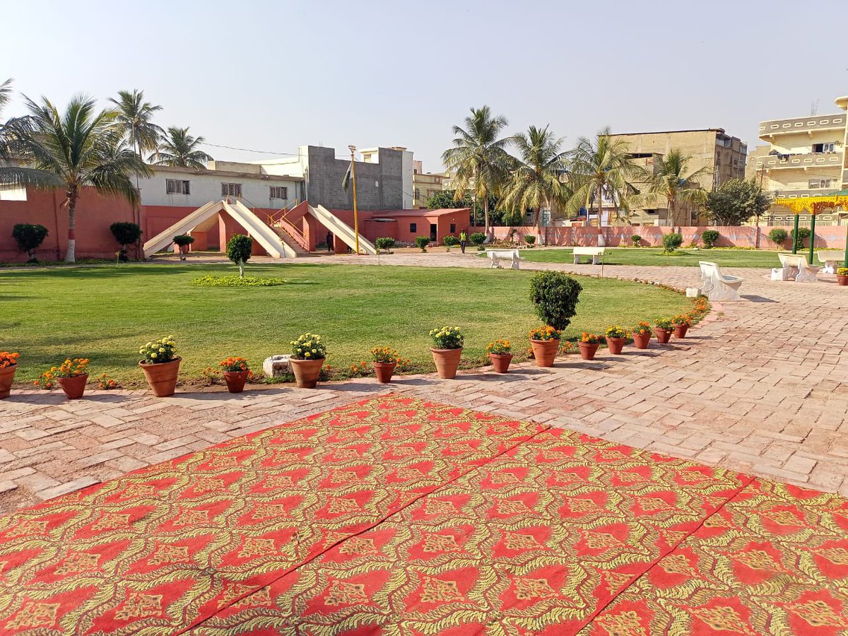 DCKhiCentral's tweet photo. #Project49 of #Project50 is the Sharif Shahid Park in Sector 5-E New Karachi. Situated in the middle of densely populated middle class residence, the park was totally neglected previously. https://t.co/M0UU3mym2b