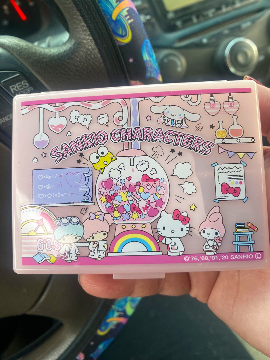 Cheez_fien95's tweet photo. Just me and my pink joints on the way home from work💖🌸🍥💗💕 https://t.co/X8QidFZLy6