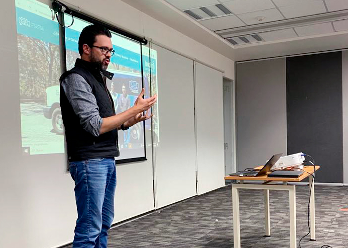 cas_inai's tweet photo. 🔊 #LoTienesQueSaber

👉🏽 Nuestro Director @MarianoTello, coordinó una reunión con el personal del @cas_inai, en la cual se informaron las actividades a realizar en materia de capacitación, difusión y ambiente laboral de nuestra área 🤓

#TrabajoEnEquipo ☕
#LindaTarde 🫱🏻‍🫲🏾 https://t.co/pv81yA7y9H