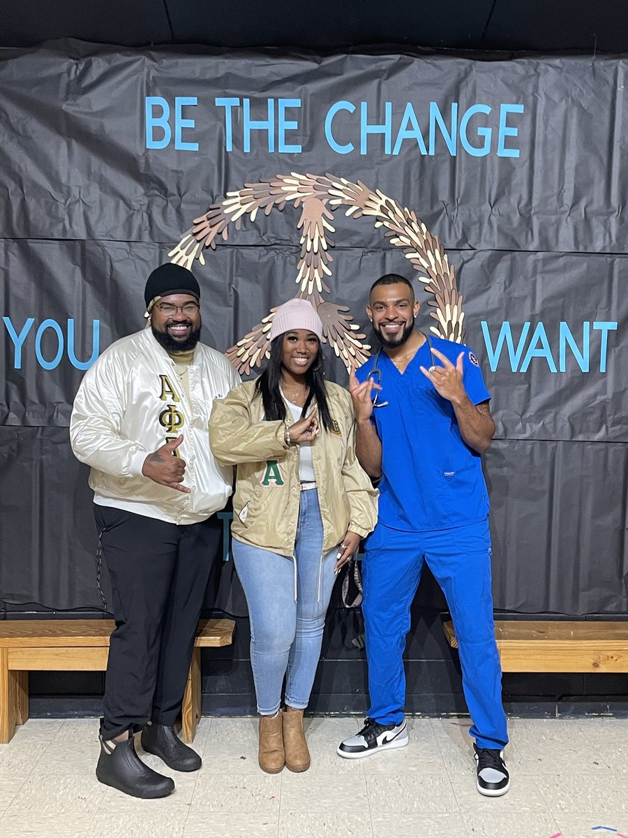 PagingNurseWill's tweet photo. Extremely grateful to be apart of Brandon Elementary’s annual black history program in Lufkin, TX! We were able to speak to these 3rd, 4th, and 5th graders about Nursing, black history and the importance of higher education https://t.co/4DUELBwC3p