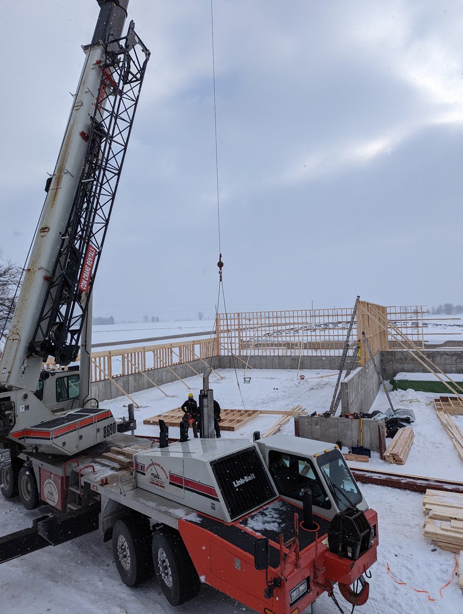 VanderlaanAl's tweet photo. Wall day on this 80'x120' shop /commodity building. https://t.co/ddf89IBAZr