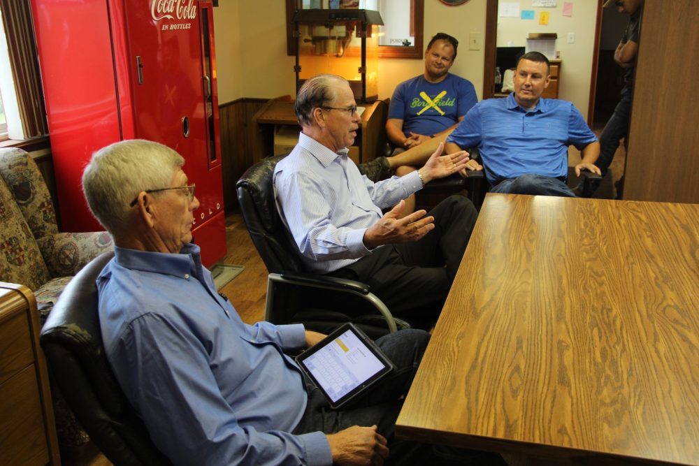 “We’re making the hardest job that God created even more difficult.”

That’s @SenatorBraun (R-IN), talking about Mexico’s plans to ban GMO corn imports. Braun and other GOP senators are pushing ag trade officials to bring USMCA action against Mexico.

hoosieragtoday.news/braun-other-go…