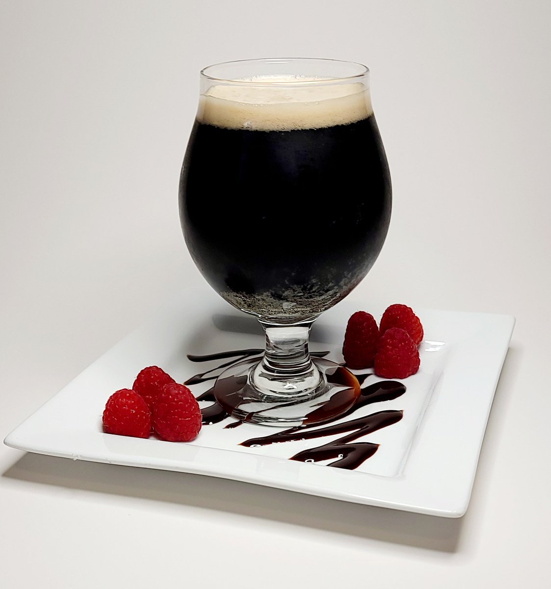 socialfoxbrew's tweet photo. Tomorrow, at 4 p.m., we release our Chocolate Raspberry Porter 5.2% abv. This beer will get you in the mood for Valentine's Day!
#porter #Raspberry #chocolateporter #chocolateraspberry #atlbeer #Gabbert #craftbeer https://t.co/geYUk71Tie