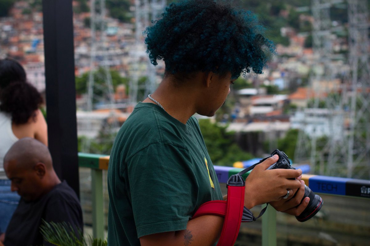 ALBVRTE's tweet photo. -
Respirando novos ares, aprendendo e vivendo outras coisas e jogando nas 11 sempre.
-
Todos os direitos reservados aos marginais.
-
#Albarte #GaleriaAlbarte #Artefavelada #RJ #zn #ArteMarginal #MobilizaçãoMarginal https://t.co/Q3EhMReboV