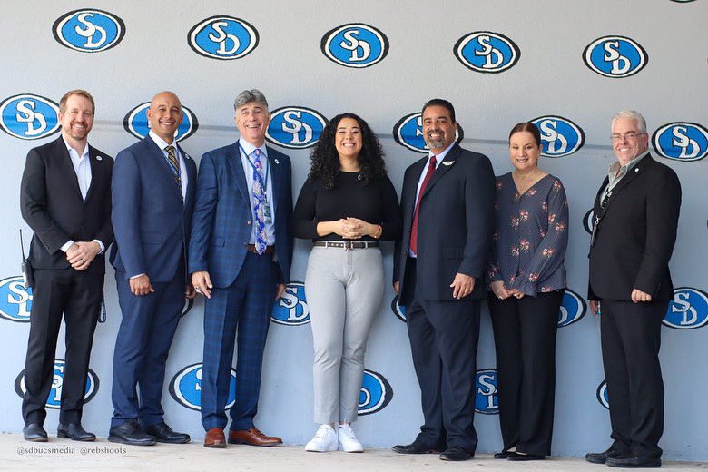 SouthDadeHS's tweet photo. We would like to express our appreciation for having Florida Senator @AlexisMCalatayu visit our #BUCTACULAR school today! It was an honor to have you! We look forward to having you back soon.  #BUCNATION 🏴‍☠️ @MDCPS @MDCPSSouth @miamimagnets @SuptDotres @SDPrincipalJCD https://t.co/2An5YJK2Tg