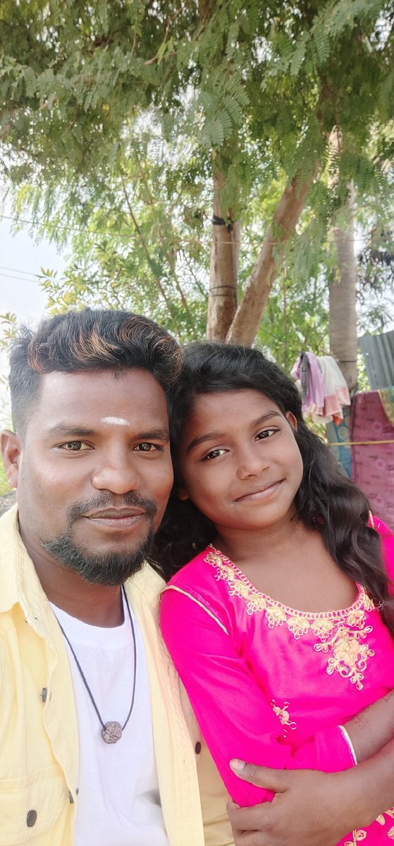 😍My childhood girlfriend 💕 always smile please guys 👍