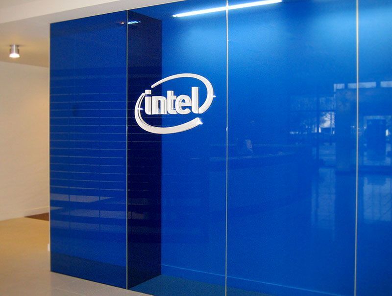 AmgadSweidaan's tweet photo. live and breath #INTEL https://t.co/J7qXXrQMnA