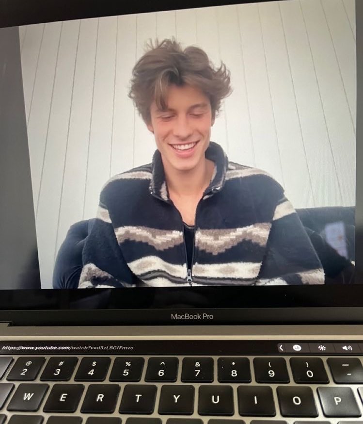 shwnthinker's tweet photo. facetime with shawn !! 🫶🏻💻 https://t.co/I3qTscISon