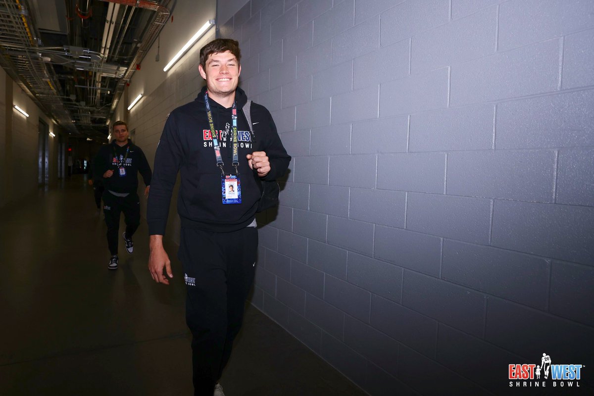 1 hour away⏳⌛️‼️

Tune into NFL Network at 8:30pm to watch Ethan Evans compete in the East West Shrine Bowl! 

#OneDog