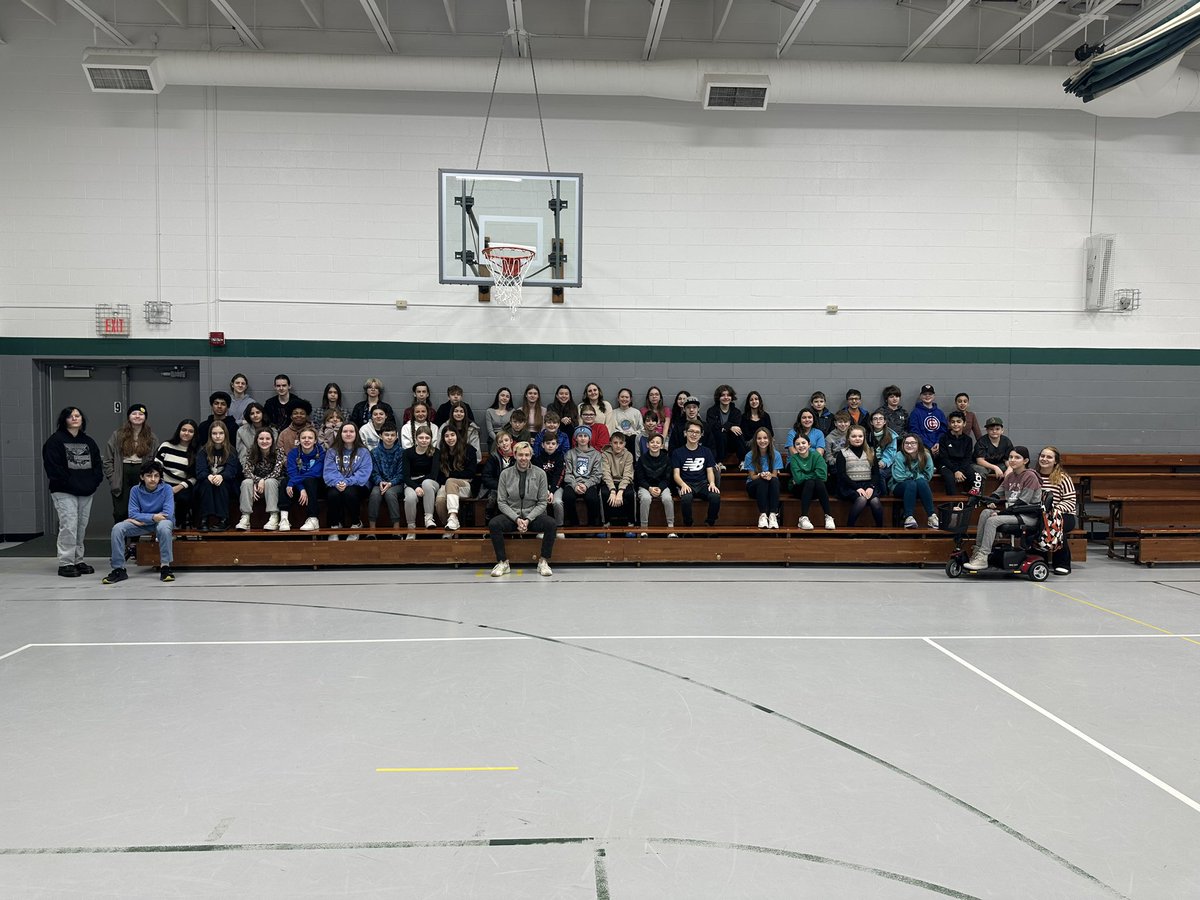 So cool having the Mayor of Roselle <a href="/dpileski/">Deborah Pileski</a> with us to talk about service learning opportunities in town! No sidelines allowed, everyone can make a difference.
#ProudToBeD12