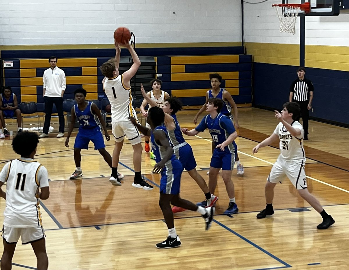 RaebelAngie's tweet photo. The JV boys basketball team played the Capital City Cavaliers tonight at the Helias tournament. The boys fought until the end, but came up short 32-50. #fultonproud @FPSActivities https://t.co/6V5t3CEY92