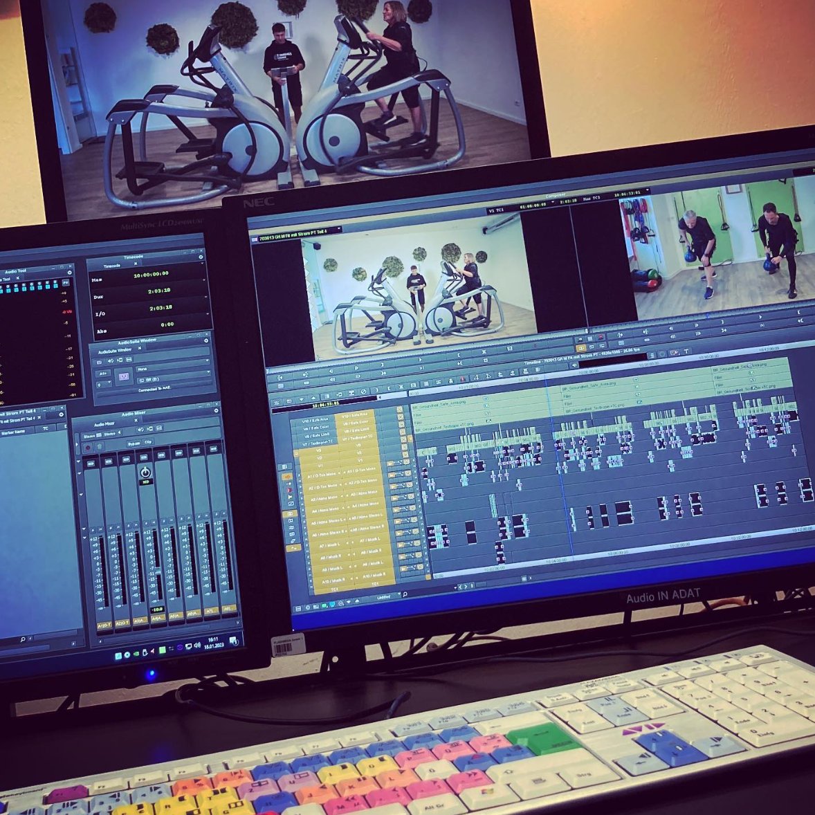 MediaComposer's tweet photo. 📺 Editing action
📷 https://t.co/n8IqzCyiYz
▶️ https://t.co/f1sv8KvY1z
#editing #videoedits #avid #editor #tveditor #tvediting #mediacomposer https://t.co/eJ3W16CqOg