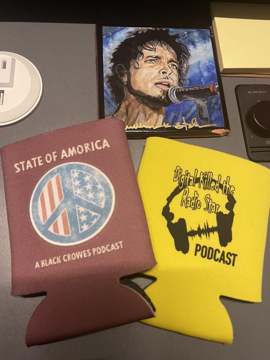 JDoncis's tweet photo. Some new clothes for my cold ones arrived today. Thanks @stateofamorica and @DigitalKilled! https://t.co/RjMrKG4ELU