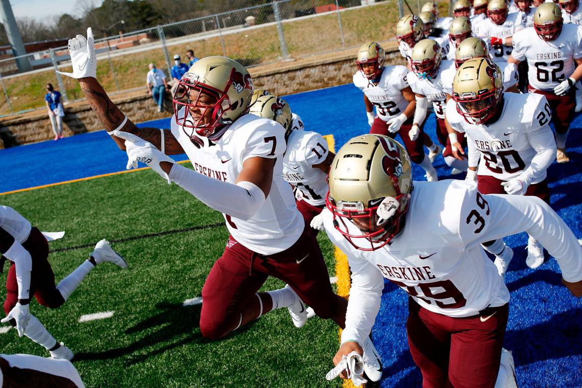 FCProspects_'s tweet photo. 🔥ERSKINE COLLEGE FOOTBALL🔥 ✅ON THE HUNT✅ SEARCHING FOR 🚨ALL POSITIONS🚨 TO EVALUATE‼️ OL AND DL IS A PRIORITY‼️ THEY ARE BUILDING SOMETHING SPECIAL DOWN SOUTH✅ GREAT FACILITIES AS WELL‼️ LIKE AND RT🔽

🚨COACHES ARE MONITORING THIS POST🚨 https://t.co/XMWPt01M5s