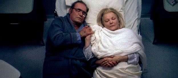 marialfg's tweet photo. @andreacompton Una película. Una actriz. Una serie. Una escena. https://t.co/g4syQwafUG