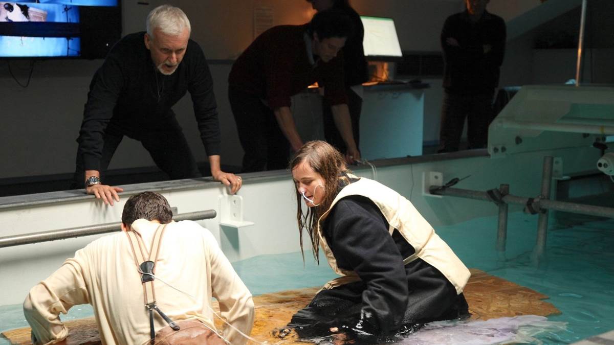 laughingplace's tweet photo. .@GMA shared a first look at the @NatGeoTV special "Titanic: 25 Years Later with James Cameron," which sets to settle the debate once and for all: could Jack have survived? https://t.co/6IgsHRZXiu https://t.co/jxNSD0IoWK