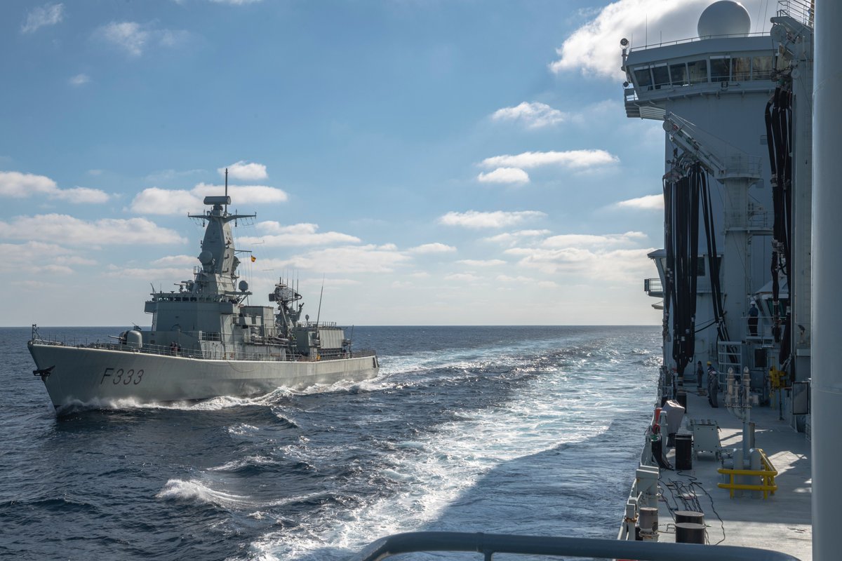 Royal Canadian Navy tweet media