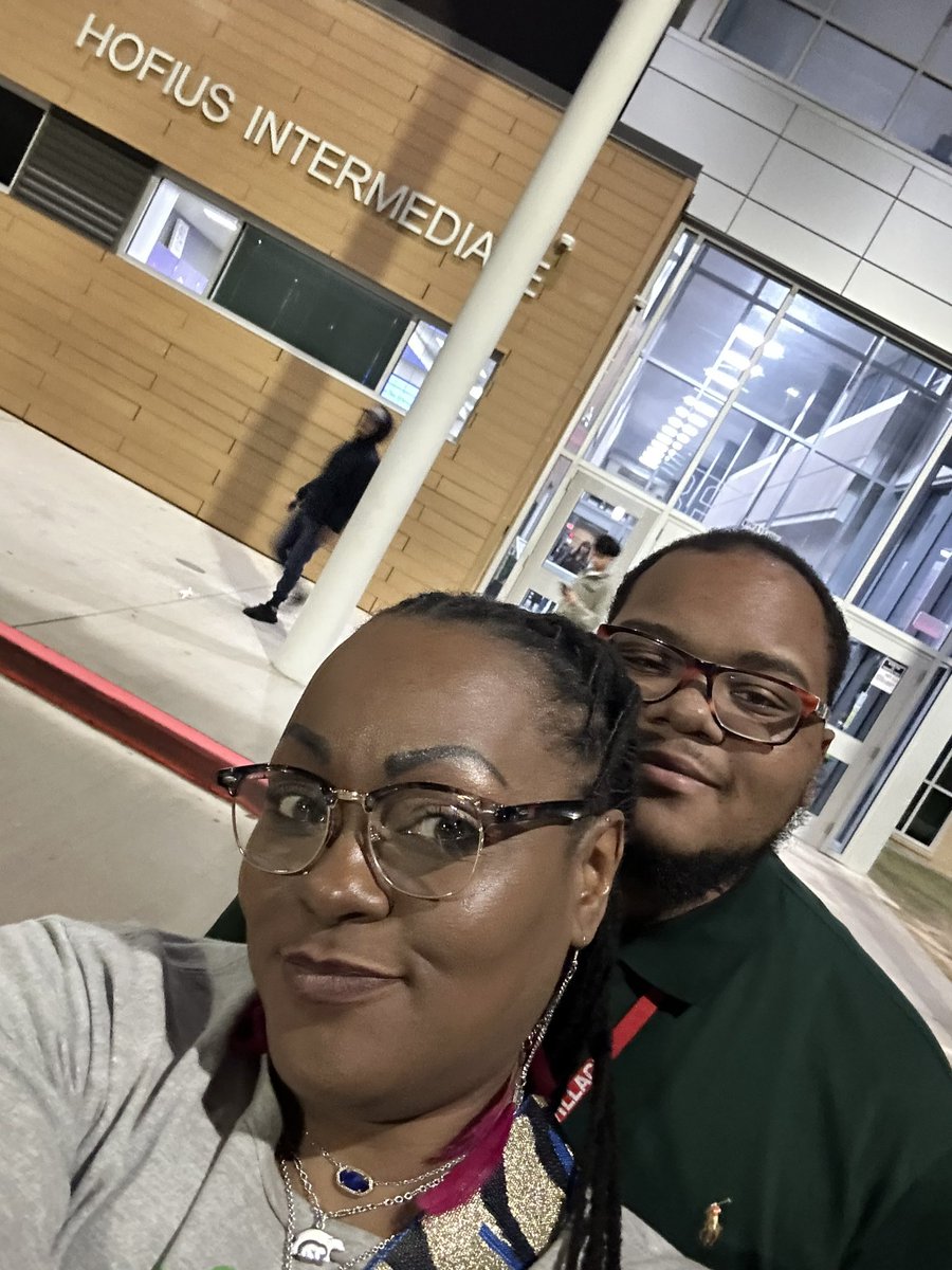 Desiree Rose Lewis tweet media